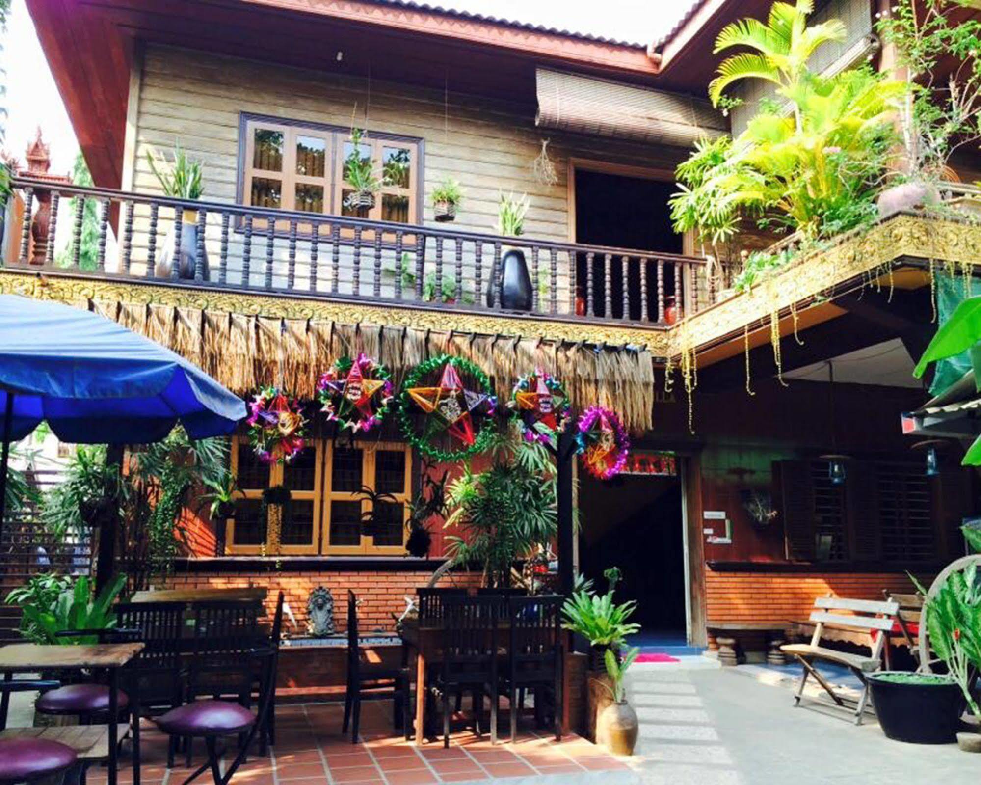 Big Lyna Villa Siem Reap Zewnętrze zdjęcie