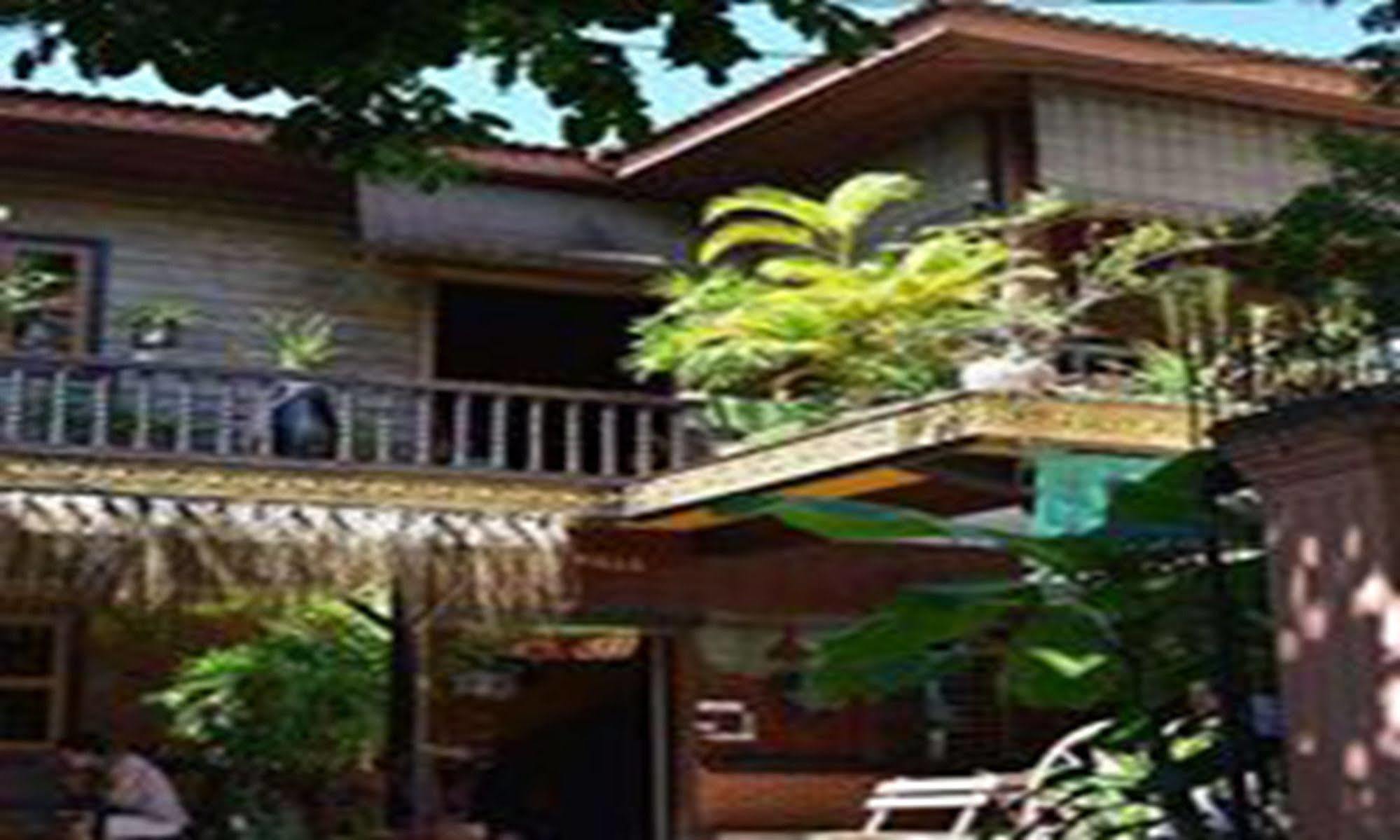Big Lyna Villa Siem Reap Zewnętrze zdjęcie