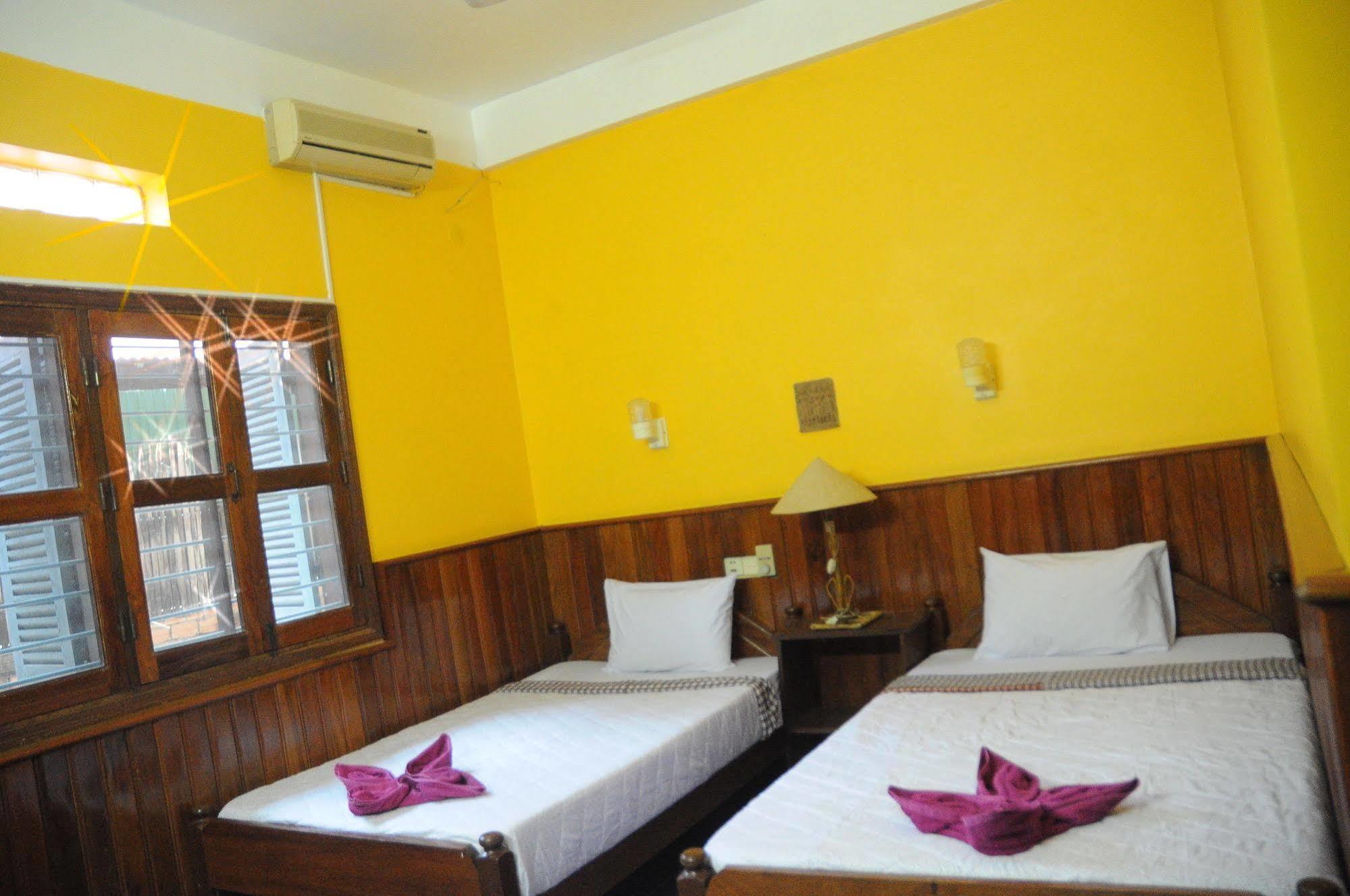 Big Lyna Villa Siem Reap Zewnętrze zdjęcie