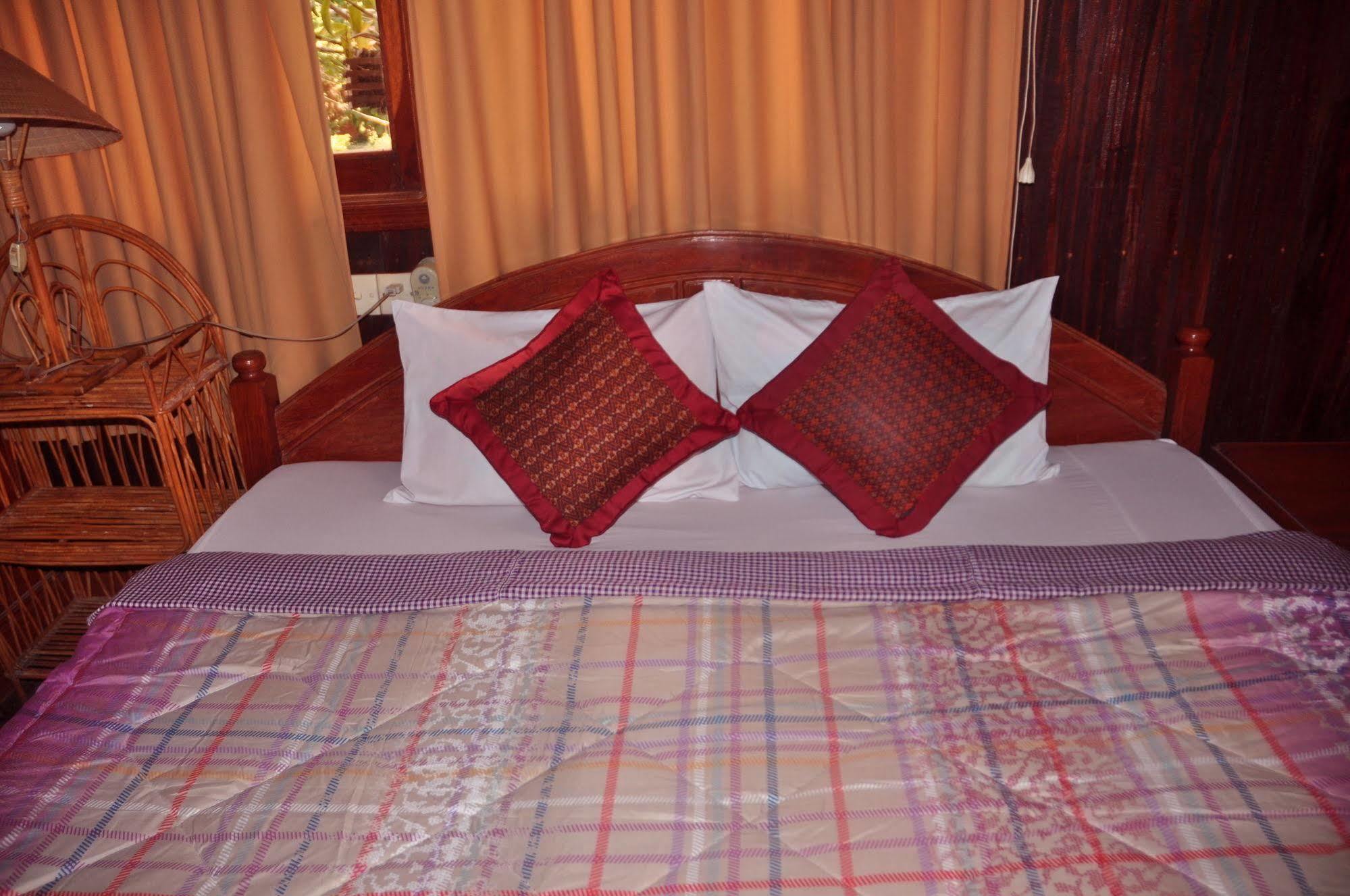 Big Lyna Villa Siem Reap Zewnętrze zdjęcie